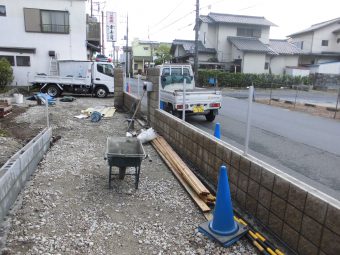 埼玉県上尾市外構工事・駐車スペース