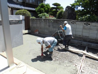 埼玉県宮代町 外構工事:引違い門柱